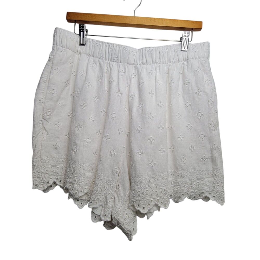 Abercrombie & Fitch White Eyelet Trim Shorts With Pockets Size Large
